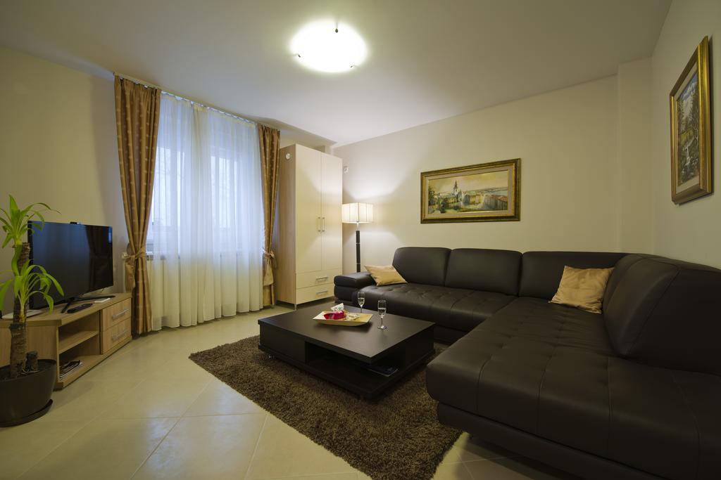 Apartments Jevtic Белград Номер фото